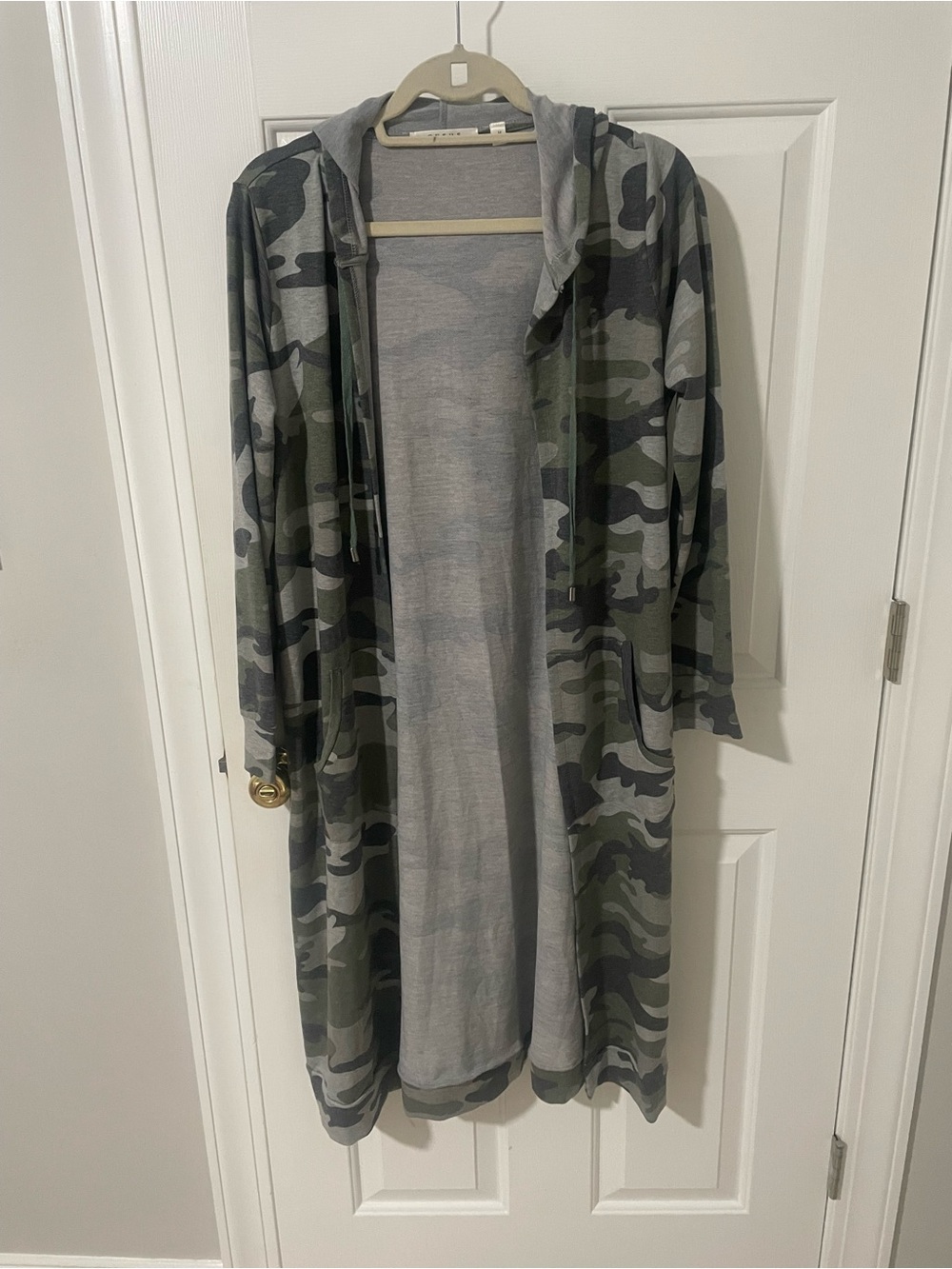 Camo Hooded Duster Cardigan - Green Gray med Cyrus